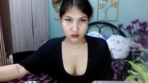 SHENA  online show from 01/04/25, 08:37