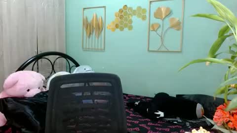 SHENA  online show from 11/03/25, 06:25