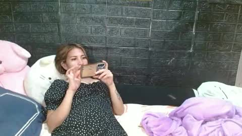 SHENA  online show from 06/30/26, 05:36