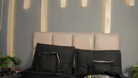  C H L O E online show from 02/20/26, 07:47