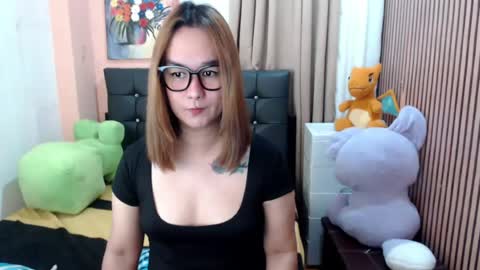 Snapshot of tshotsylvana143 chatting on 07/25/26, 04:04 Alice Guo online show from 07/25/26, 04:04