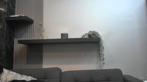 Lexi Longg online show from 04/19/26, 06:10