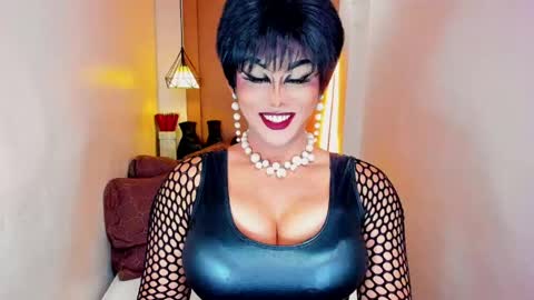 Nicoleeee online show from 04/16/26, 09:39