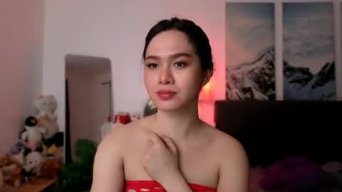 Snapshot of tsnathaliasilvana chatting on 04/07/26, 12:16 Bella Ratbu online show from 04/07/26, 12:16