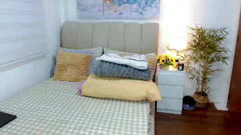 Graciella online show from 11/06/25, 05:30