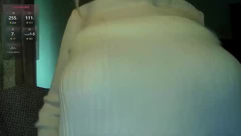 Snapshot of tspostophere chatting on 10/20/25, 09:43 Annika online show from 10/20/25, 09:43