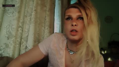 Annika online show from 03/01/26, 10:39