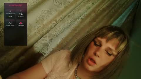 Annika online show from 04/18/26, 11:03