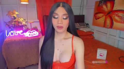 Queen Selena online show from 12/05/24, 01:38