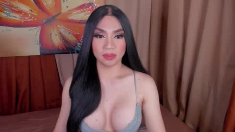 Queen Selena online show from 03/05/26, 05:09