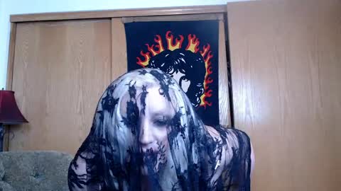 Sabrina Ravndahl online show from 04/18/26, 01:26