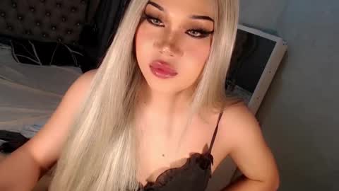 jayvie online show from 11/08/25, 12:22