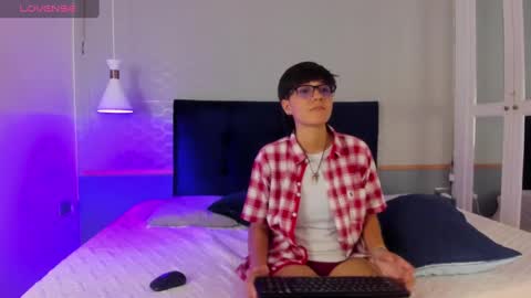 Snapshot of tsuki_maru chatting on 09/11/25, 08:31 Maru online show from 09/11/25, 08:31