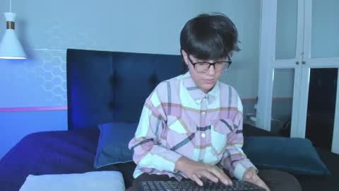 Snapshot of tsuki_maru chatting on 09/21/25, 07:59 Maru online show from 09/21/25, 07:59