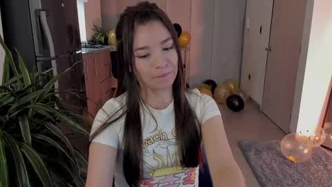 Snapshot of tsukys_spell chatting on 12/03/24, 02:25 Tsuky online show from 12/03/24, 02:25