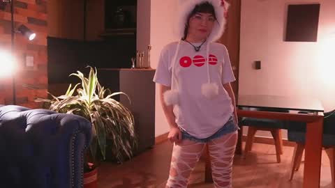 Tsuky online show from 04/23/26, 11:51