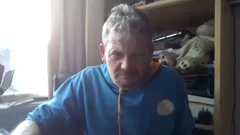 Snapshot of ttb2769 chatting on 12/24/24, 02:54 ttb2769 online show from 12/24/24, 02:54