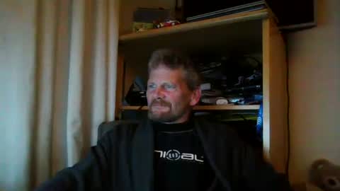 Snapshot of ttb2769 chatting on 01/10/25, 07:57 ttb2769 online show from 01/10/25, 07:57