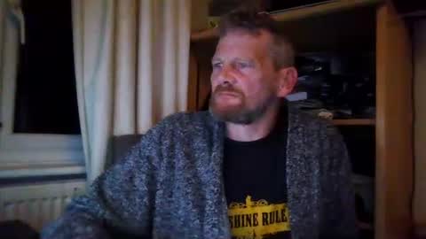 Snapshot of ttb2769 chatting on 02/05/25, 06:35 ttb2769 online show from 02/05/25, 06:35