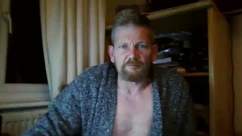 Snapshot of ttb2769 chatting on 02/13/25, 06:30 ttb2769 online show from 02/13/25, 06:30