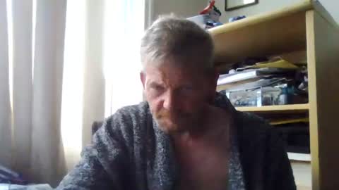 Snapshot of ttb2769 chatting on 09/13/25, 06:35 ttb2769 online show from 09/13/25, 06:35