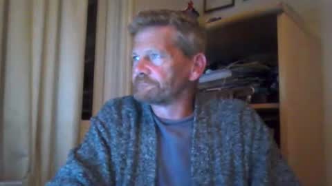 Snapshot of ttb2769 chatting on 09/17/25, 04:14 ttb2769 online show from 09/17/25, 04:14