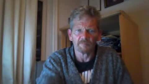 Snapshot of ttb2769 chatting on 09/19/25, 04:47 ttb2769 online show from 09/19/25, 04:47