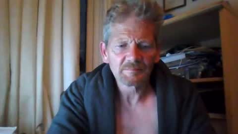 Snapshot of ttb2769 chatting on 09/27/25, 05:34 ttb2769 online show from 09/27/25, 05:34