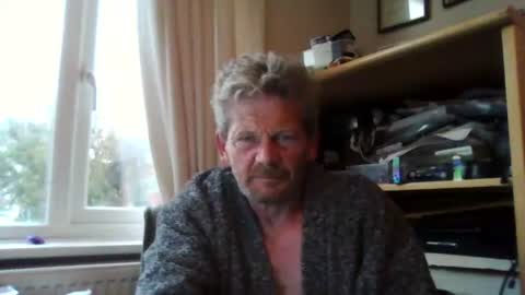 Snapshot of ttb2769 chatting on 10/19/25, 06:58 ttb2769 online show from 10/19/25, 06:58