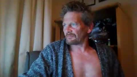 Snapshot of ttb2769 chatting on 11/03/25, 06:03 ttb2769 online show from 11/03/25, 06:03