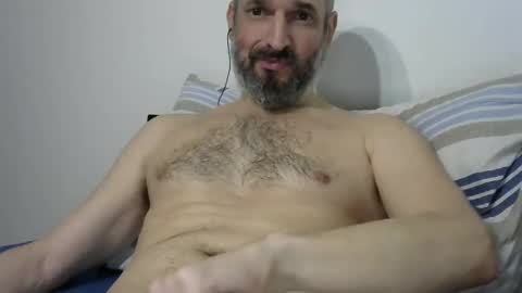 tu_bomberono online show from 02/15/25, 05:39