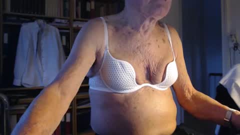 FINN but call me NANNA online show from 01/27/25, 08:18