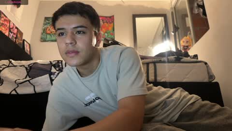 Snapshot of tuenkim_ chatting on 03/29/26, 02:11 tuenkim_ online show from 03/29/26, 02:11