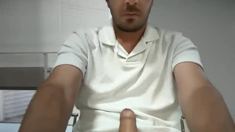 Snapshot of tugaontour chatting on 07/08/26, 10:53 tugaontour online show from 07/08/26, 10:53