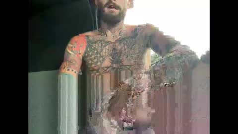 Snapshot of tuhands chatting on 10/14/25, 01:45 Tuhands online show from 10/14/25, 01:45