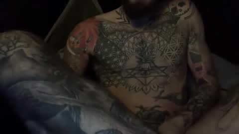 Tuhands online show from 12/21/25, 07:59