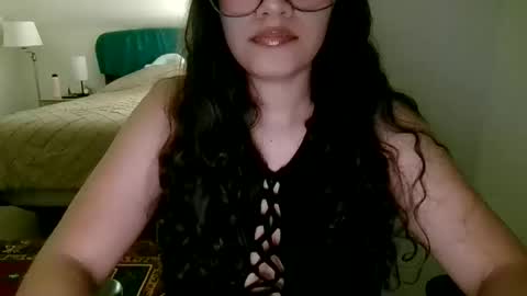 Snapshot of tunies159 chatting on 04/04/26, 04:22 Starfire2007272 online show from 04/04/26, 04:22