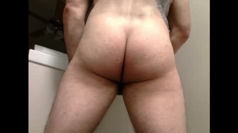 Snapshot of turnmeout2nite chatting on 12/19/24, 02:34 Duke Dillinger online show from 12/19/24, 02:34