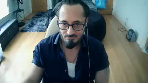 tuscan_taurus online show from 04/25/26, 01:41