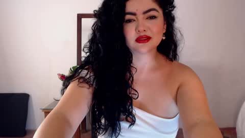 Snapshot of tuti_sex chatting on 04/26/26, 01:03 tuti online show from 04/26/26, 01:03