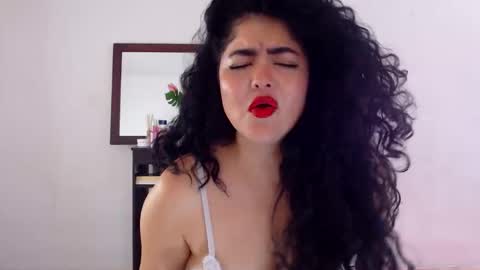 Snapshot of tuti_sex chatting on 06/02/26, 01:13 tuti online show from 06/02/26, 01:13