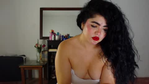 Snapshot of tuti_sex chatting on 07/11/26, 02:36 tuti online show from 07/11/26, 02:36