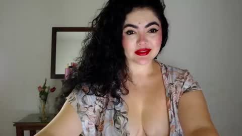 Snapshot of tuti_sex chatting on 07/15/26, 04:18 tuti online show from 07/15/26, 04:18