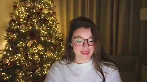 Ariana online show from 12/19/25, 08:27