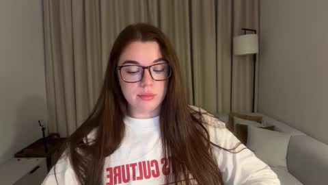 Ariana online show from 03/15/26, 09:32