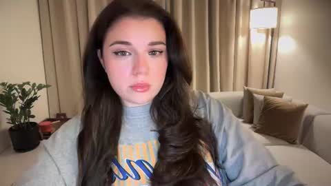 Ariana online show from 06/19/26, 08:12