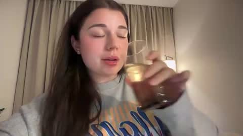 Ariana online show from 07/20/26, 08:11