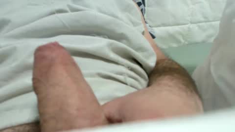 tutu1723153673 online show from 03/05/25, 08:42