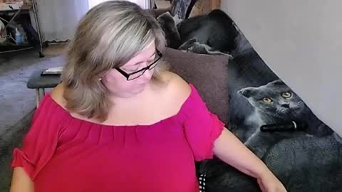 Lana online show from 09/16/25, 11:39