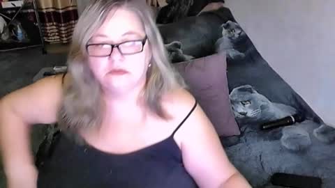 Lana online show from 12/23/25, 02:53